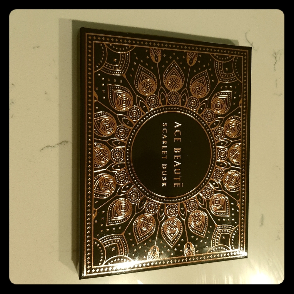 Ace Beauty Eyeshadow Palette